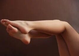 Female legs without varicose veins